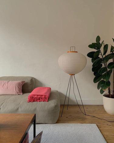 Akari Floor Lamp - LUUGAA