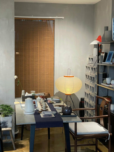 Akari Floor Lamp - LUUGAA