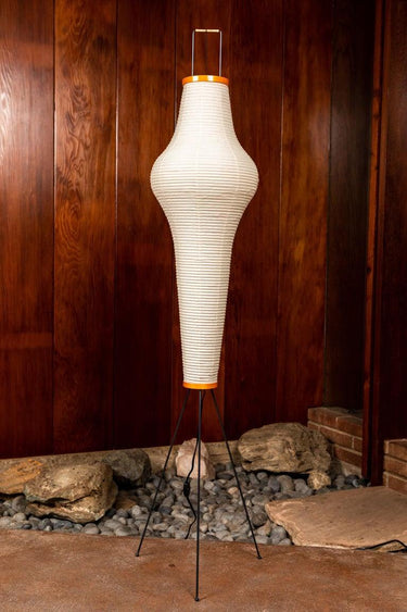 Akari Floor Lamp - LUUGAA