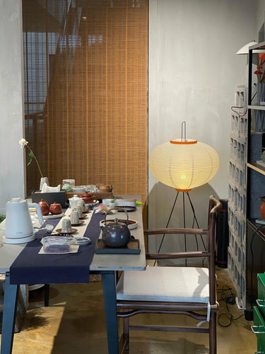 Akari Floor Lamp - LUUGAA