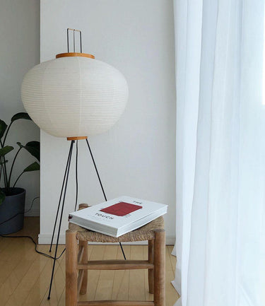 Akari Floor Lamp - LUUGAA