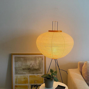 Akari Floor Lamp - LUUGAA