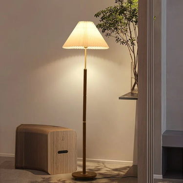 Axya Vintage Pleated Floor Lamp - LUUGAA