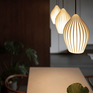 Ceramic Ribbed Pendant light - LUUGAA