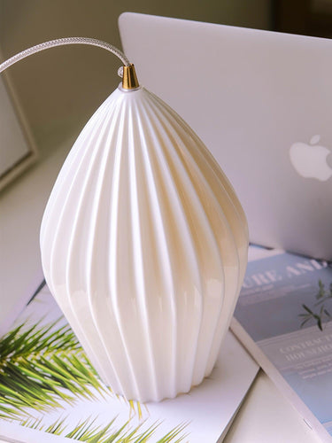 Ceramic Ribbed Pendant light - LUUGAA