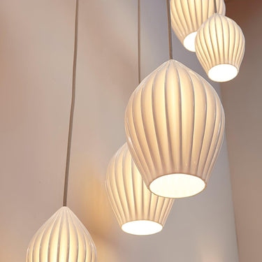 Ceramic Ribbed Pendant light - LUUGAA