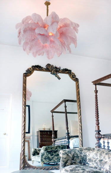 Feather Chandelier - LUUGAA