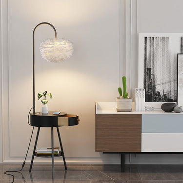 Feather Floor Lamp - LUUGAA