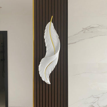 Feather Wall Lamp - LUUGAA