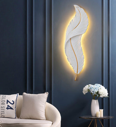 Feather Wall Lamp - LUUGAA