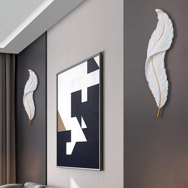 Feather Wall Lamp - LUUGAA