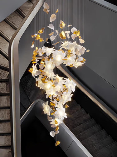 Flying Flowers Fluttering Chandelier - LUUGAA