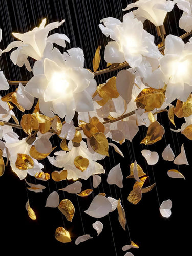 Flying Flowers Fluttering Chandelier - LUUGAA