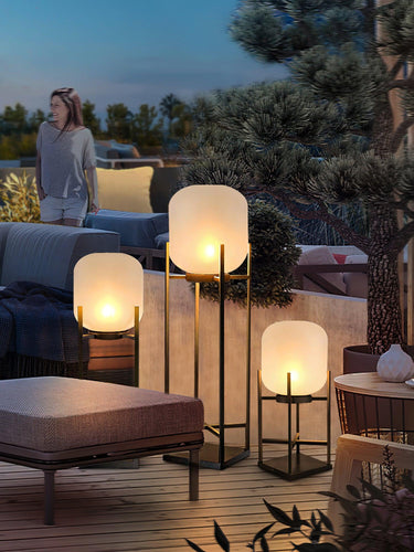 Lantern Outdoor Floor Lamp - LUUGAA