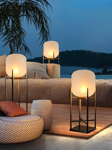 Lantern Outdoor Floor Lamp - LUUGAA