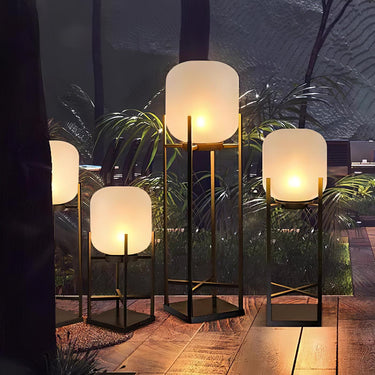 Lantern Outdoor Floor Lamp - LUUGAA