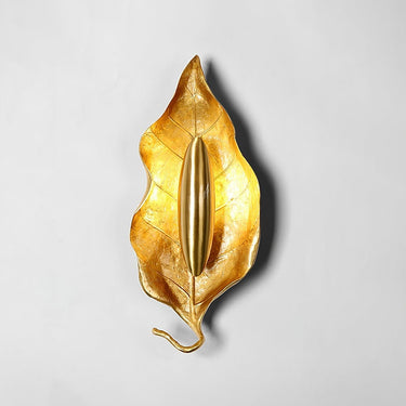 Leaf Brass Wall Lamp - LUUGAA