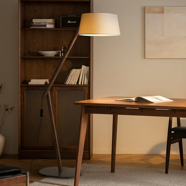 Lean Pivot Floor Lamp - LUUGAA