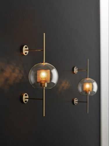 Luxe Glass Wall Light - LUUGAA