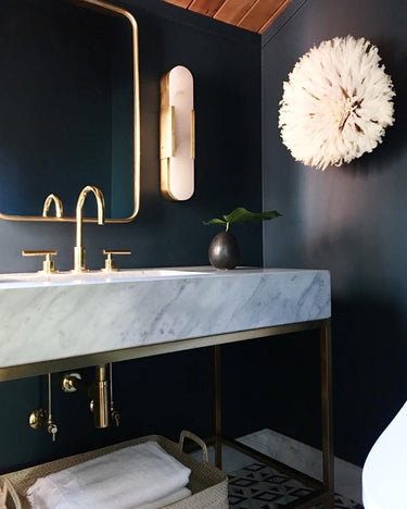 Melange Elongated Alabaster Wall Lamp - LUUGAA