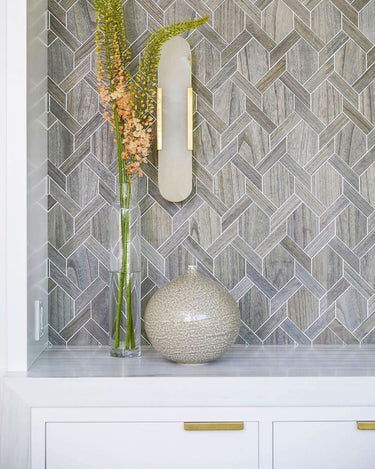 Melange Elongated Alabaster Wall Lamp - LUUGAA