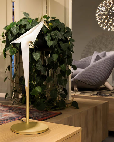 Paper Crane Table Lamp - LUUGAA
