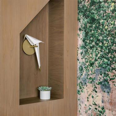 Peaceful Bird Wall Lamp - LUUGAA