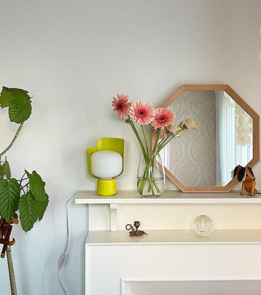 Petals Glass Table Lamp - LUUGAA