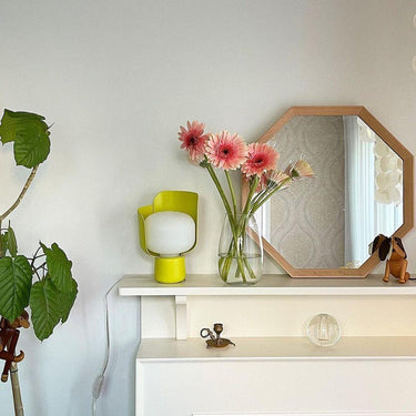 Petals Glass Table Lamp - LUUGAA