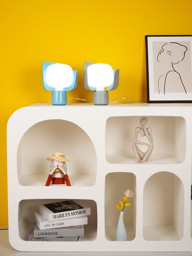 Petals Glass Table Lamp - LUUGAA