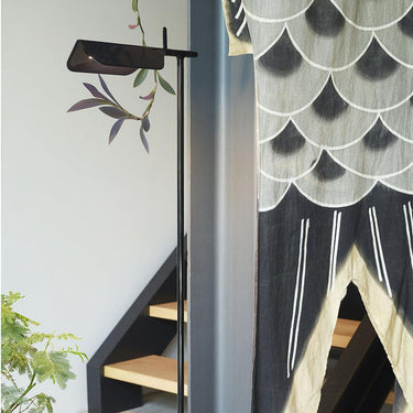 Pivot Ease Floor Lamp - LUUGAA