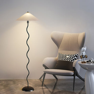 Pleated Lampshade Floor Lamp - LUUGAA