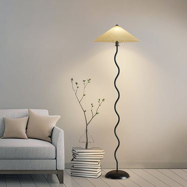 Pleated Lampshade Floor Lamp - LUUGAA