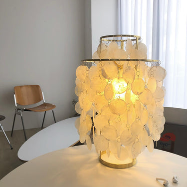 Round Shell Table Lamp - LUUGAA