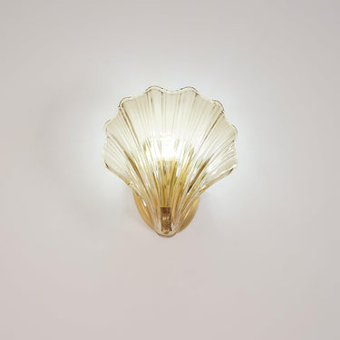 Shell Wall Light - LUUGAA