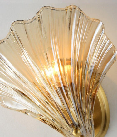 Shell Wall Light - LUUGAA