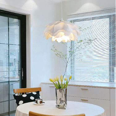 Stamen Pendants Light - LUUGAA