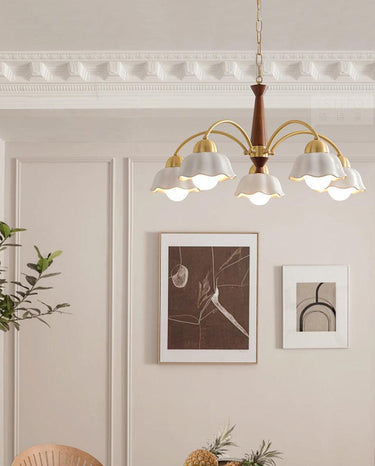 Vera Modern Brass Chandelier - LUUGAA