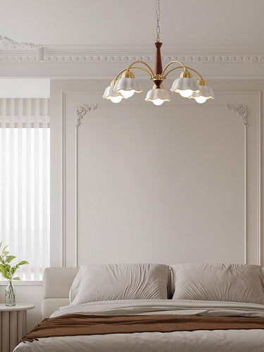 Vera Modern Brass Chandelier - LUUGAA