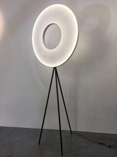Vespera Floor Lamp - LUUGAA