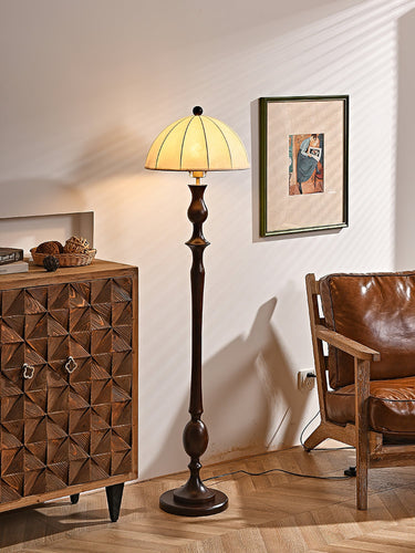Windsor Vintage Floor Lamp - LUUGAA