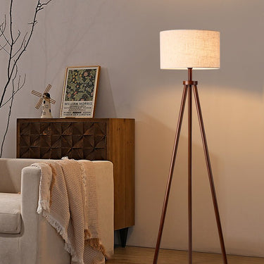 Wooden floor lamp - LUUGAA